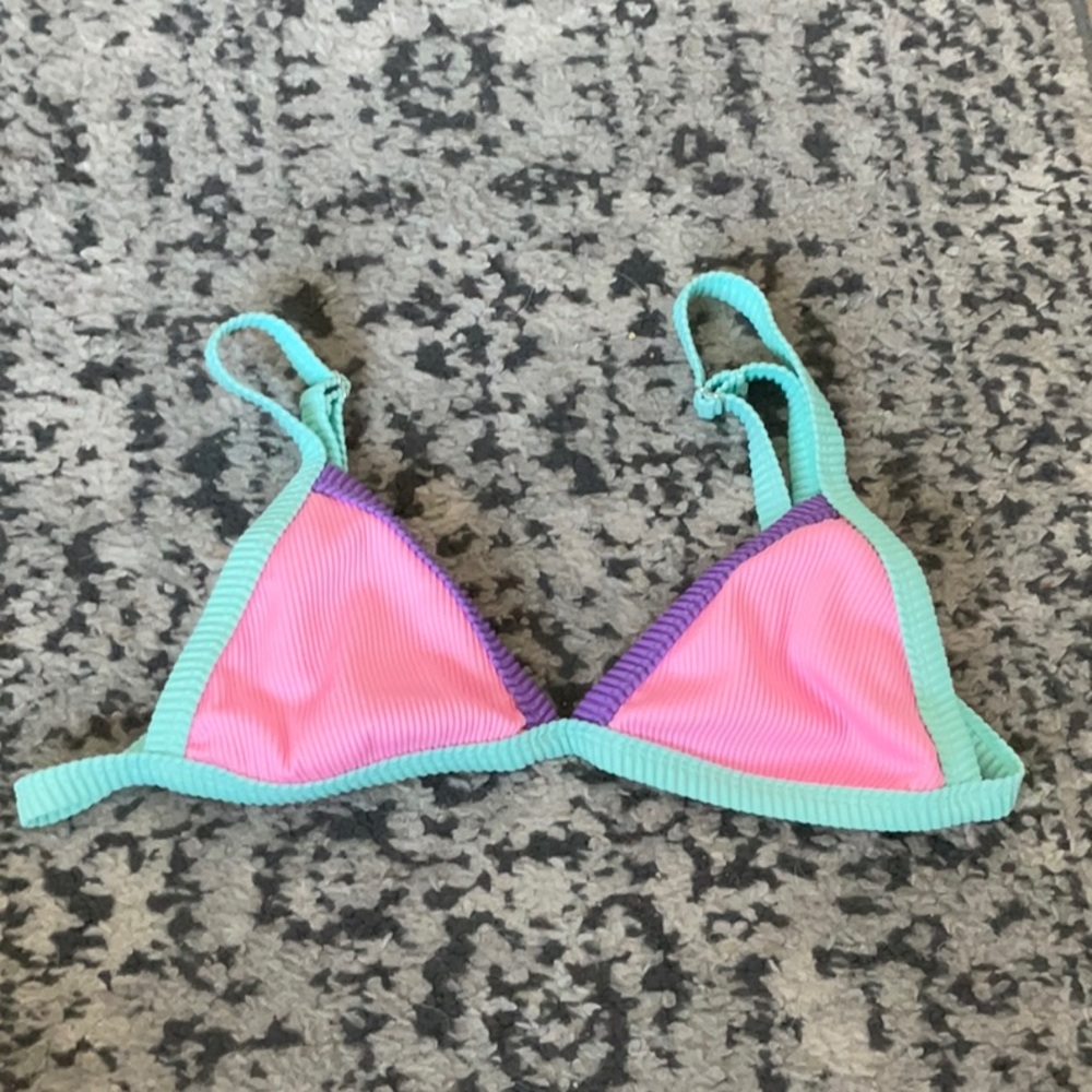 Ribbed material bikini top☀️🌻🍉